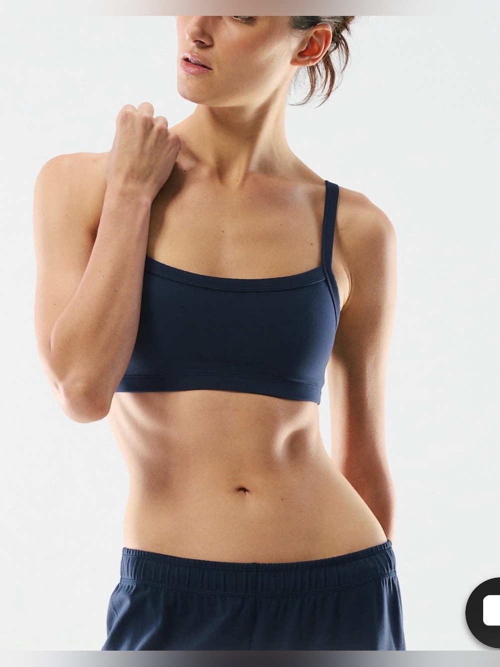 Golden BUTTER Tumbler Bra Top - A/B Cup
Sweat-wicking scoopneck bra top